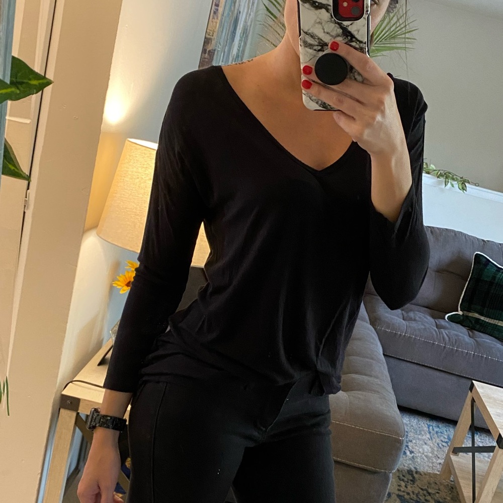 Women’s long sleeve shirt.